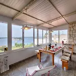 Apartman By The Sea Hvar - 14197