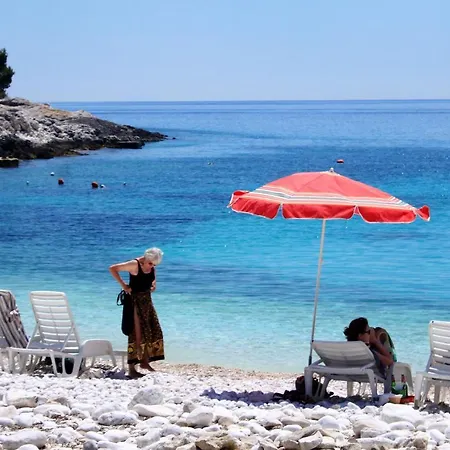 Apartman By The Sea Hvar - 14197